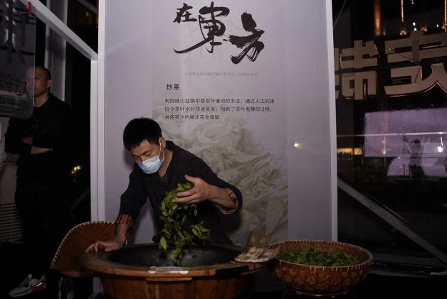 拒绝迪奥的“眯眯眼”之后：什么品牌能传递真正的中国之美?