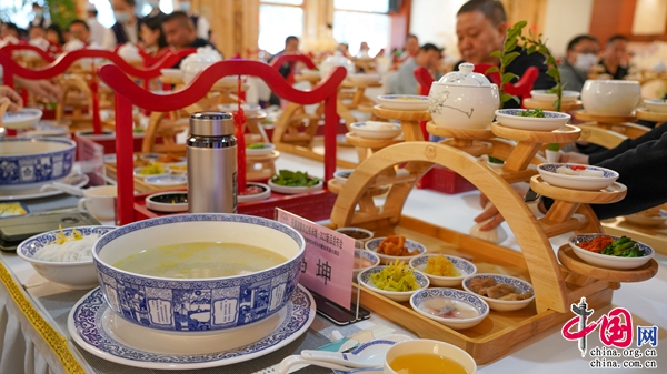 蒙自过桥米线：一碗云南味成就大产业